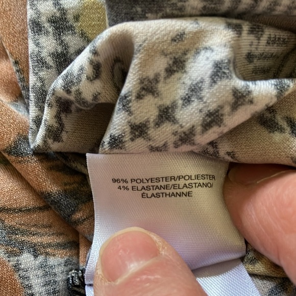 Evan Picone long sleeve.  Awesome fall colors! - Picture 6 of 9